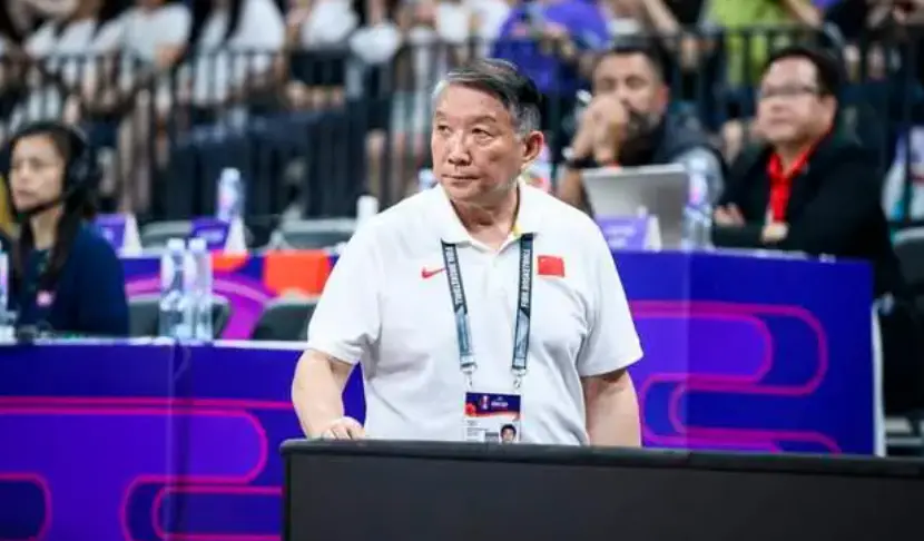 女篮能够取, 手中国队以